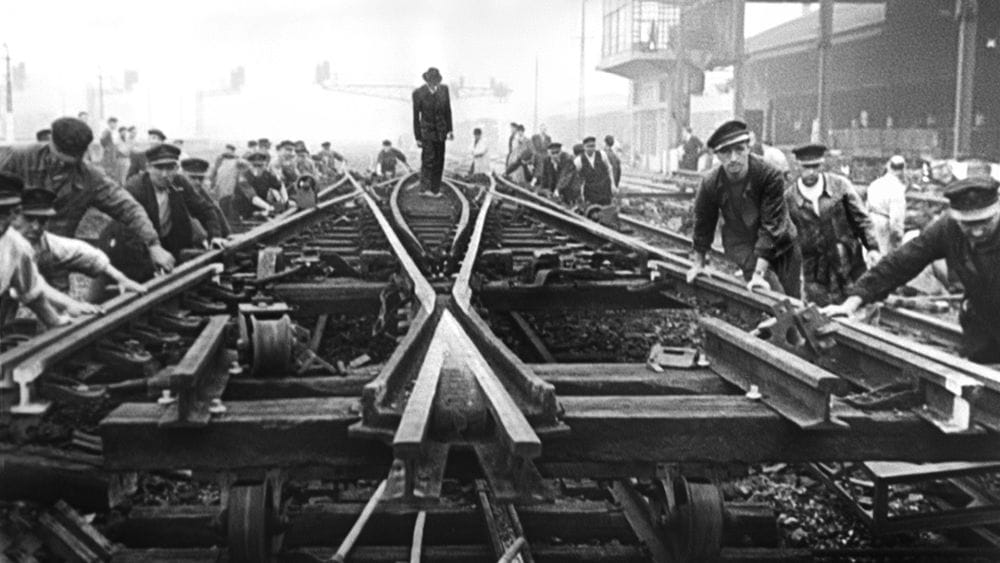 Melbourne International Film Festival: Trains (dir. Maciej J. Drygas)